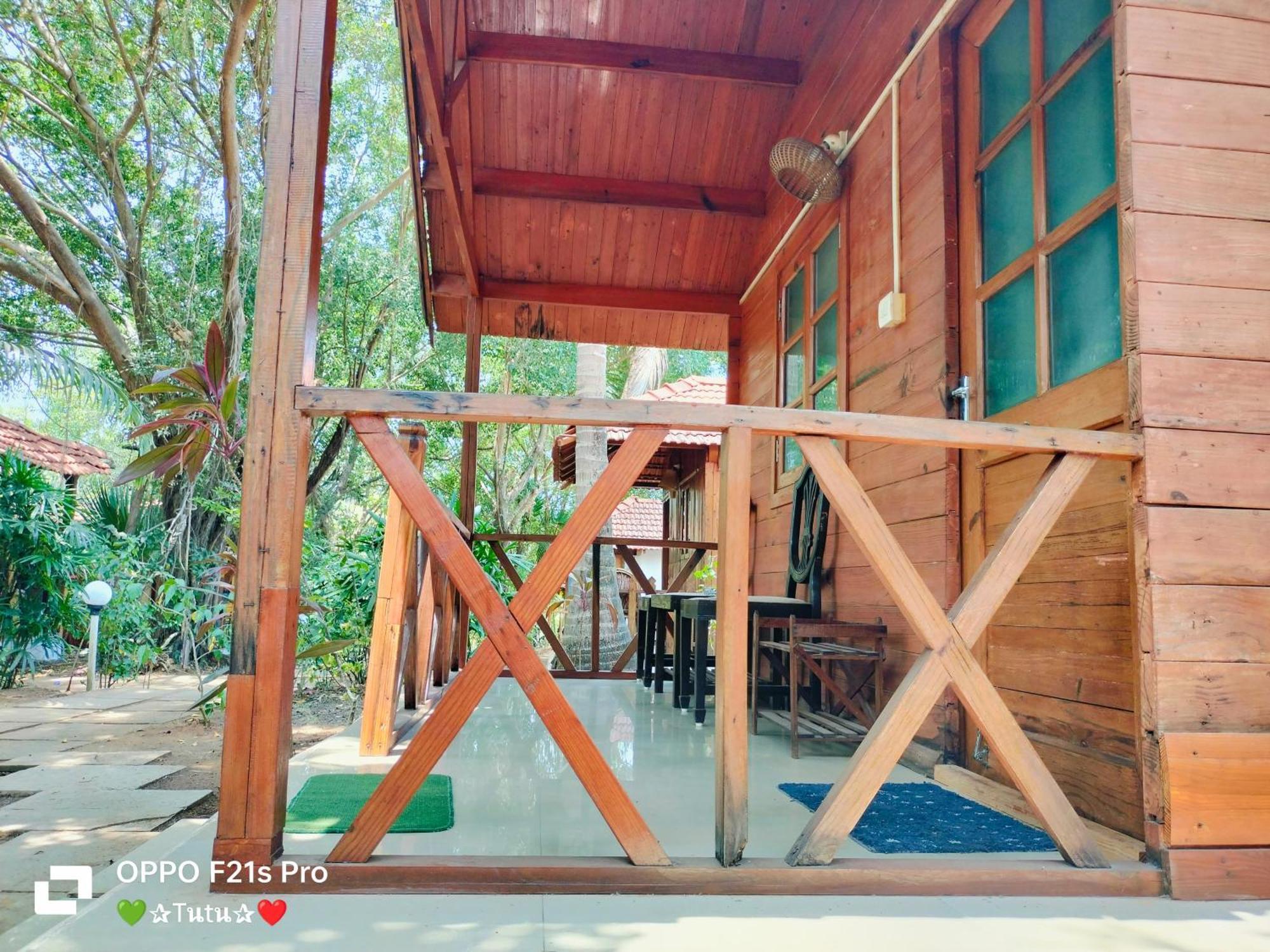 מנדרם Jamboree Creek Yoga מראה חיצוני תמונה
